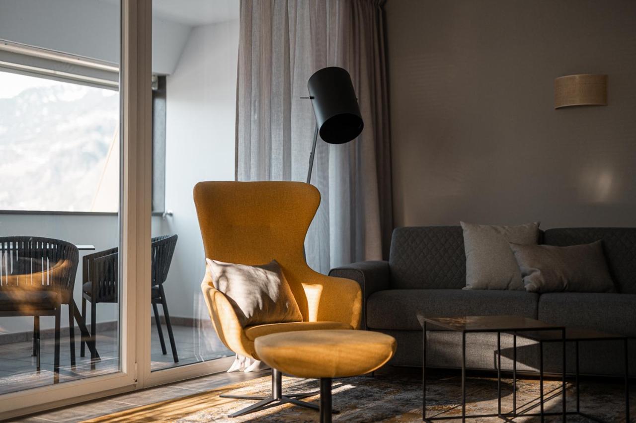 Apartmenthotel Ritterhof Suites & Breakfast Schenna Ngoại thất bức ảnh